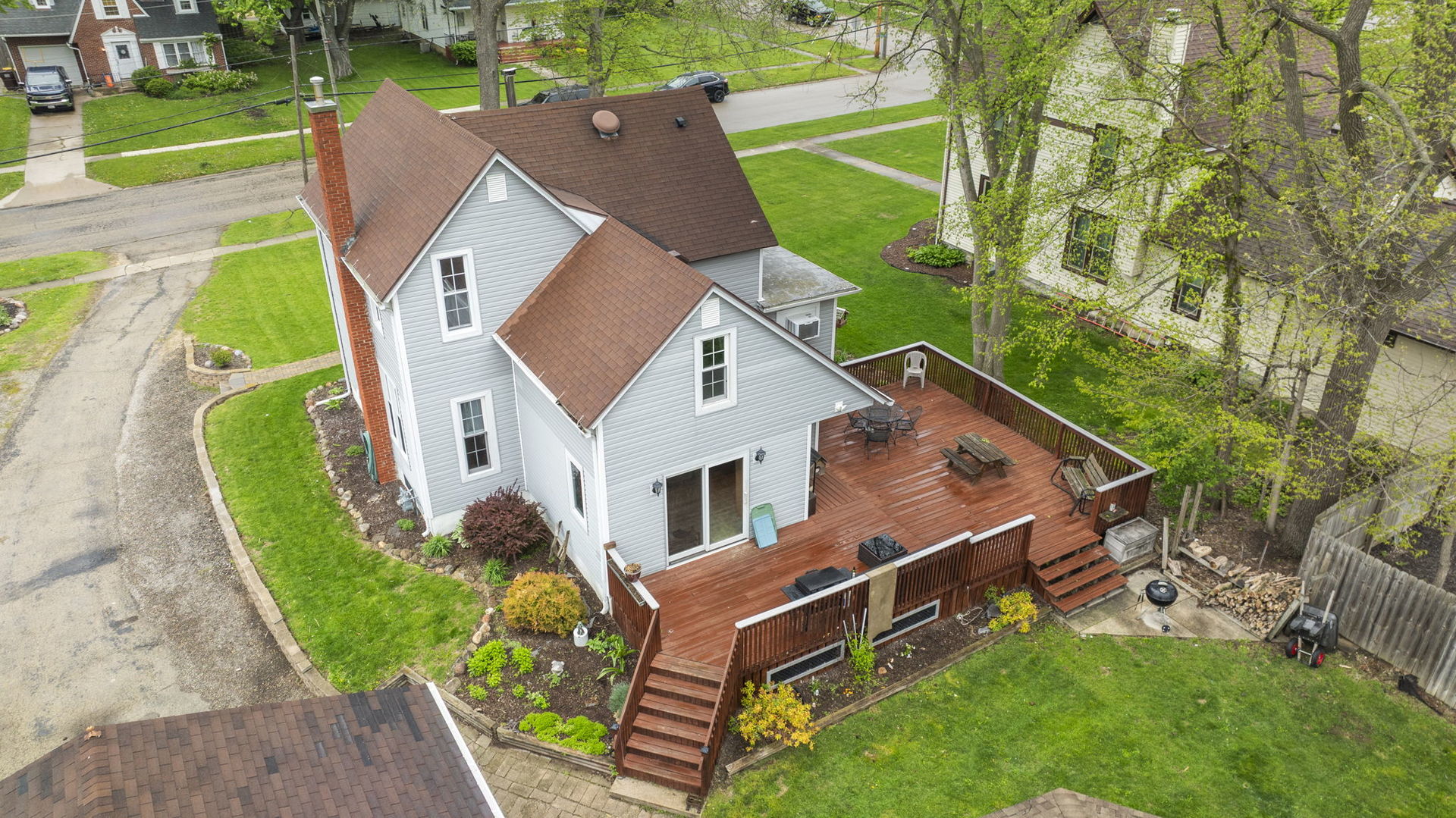205 E Brayton