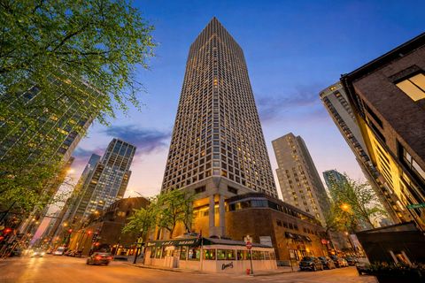 1030 N STATE Street 34B Chicago IL 60610