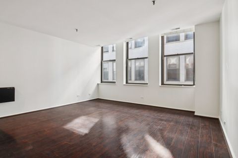 Tiny photo for 780 S Federal Street #902, Chicago, IL 60605 (MLS # 12492610)
