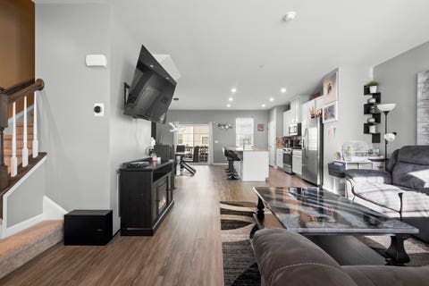 Tiny photo for 47 Nicholas Drive E, Des Plaines, IL 60016 (MLS # 12725770)