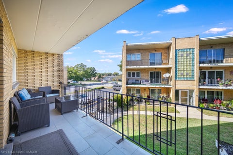 Tiny photo for 10320 S Pulaski Road #205A, Oak Lawn, IL 60453 (MLS # 12772929)