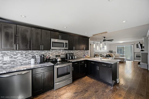 Tiny photo for 10320 S Pulaski Road #205A, Oak Lawn, IL 60453 (MLS # 12772929)
