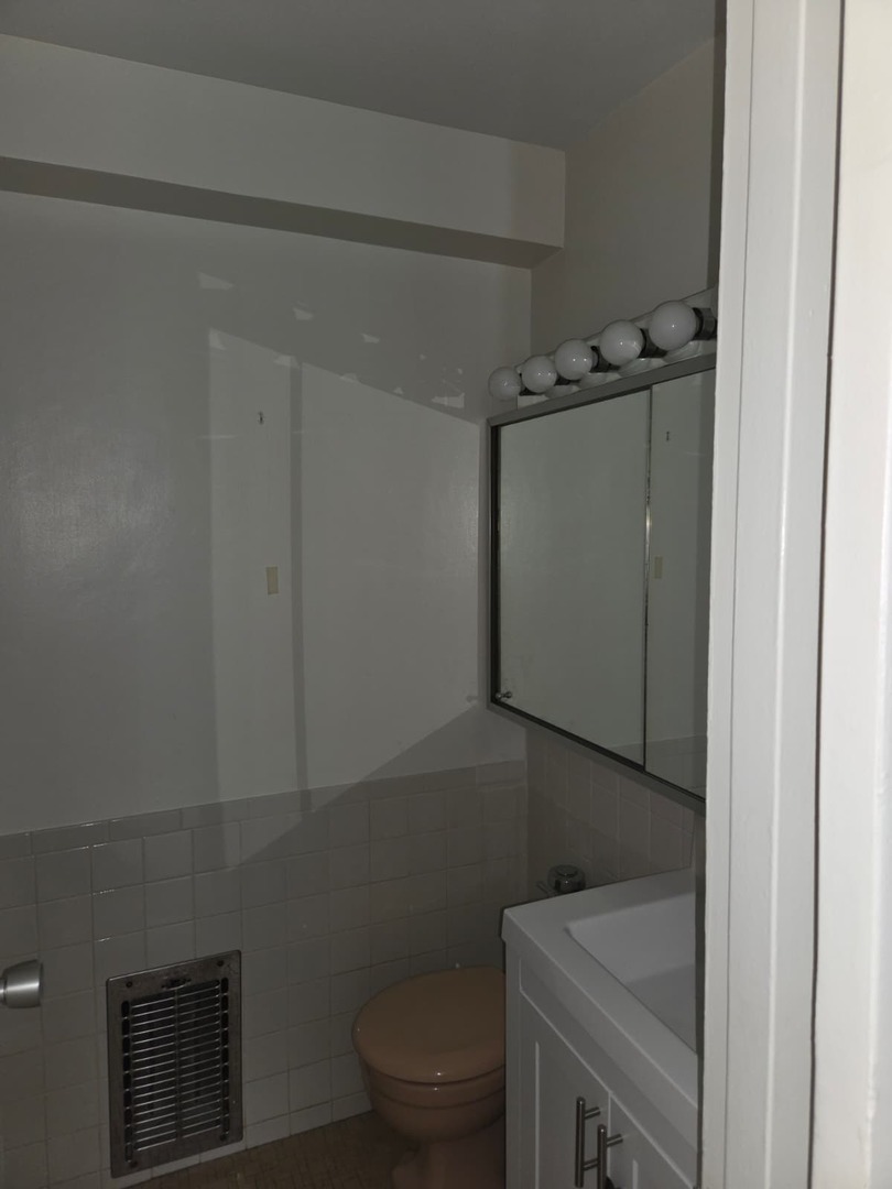 340 W Diversey Parkway 518