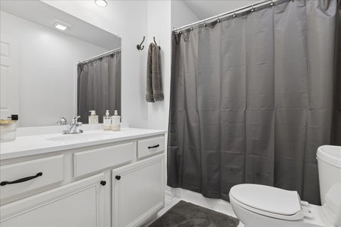 Tiny photo for 1116 Kensington Drive #21-A1, Northbrook, IL 60062 (MLS # 12719841)