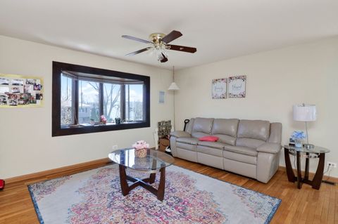 Tiny photo for 1170 Lancaster Court, Hoffman Estates, IL 60195 (MLS # 12614989)
