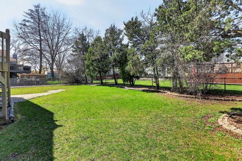 Tiny photo for 1170 Lancaster Court, Hoffman Estates, IL 60195 (MLS # 12614989)