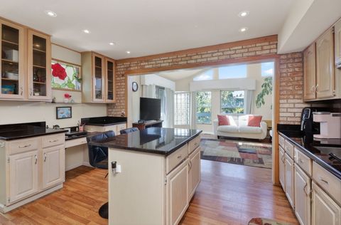 Tiny photo for 1170 Lancaster Court, Hoffman Estates, IL 60195 (MLS # 12614989)