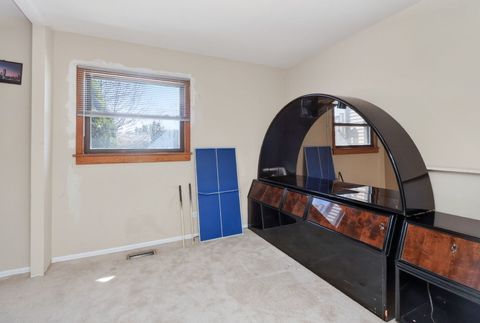 Tiny photo for 1170 Lancaster Court, Hoffman Estates, IL 60195 (MLS # 12614989)