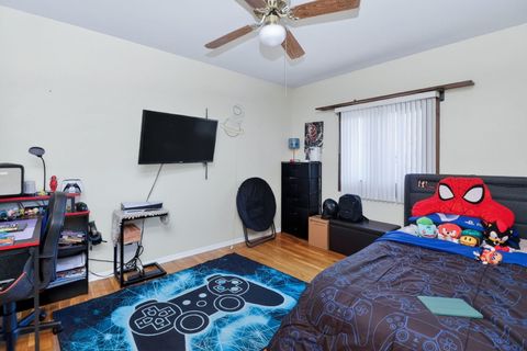 Tiny photo for 1170 Lancaster Court, Hoffman Estates, IL 60195 (MLS # 12614989)