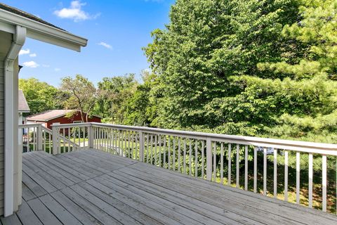 Tiny photo for North Aurora, IL 60542 (MLS # 12682235)