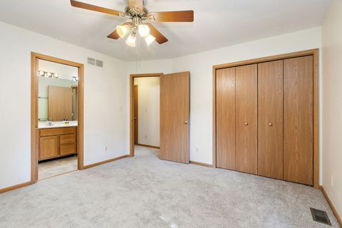 Tiny photo for North Aurora, IL 60542 (MLS # 12682235)