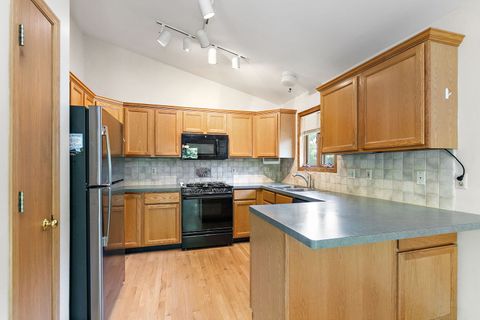 Tiny photo for North Aurora, IL 60542 (MLS # 12682235)