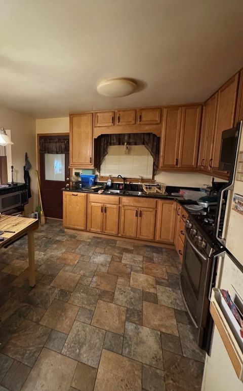 Tiny photo for 4022 Richmond Court, Matteson, IL 60443 (MLS # 12587152)