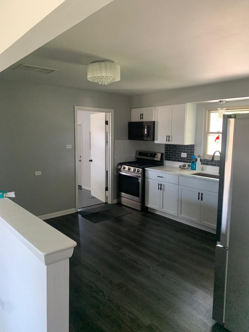 6425 W 83rd Place