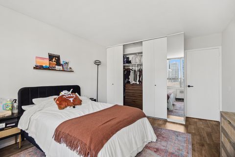 Tiny photo for 70 W BURTON Place #704F, Chicago, IL 60610 (MLS # 12547205)