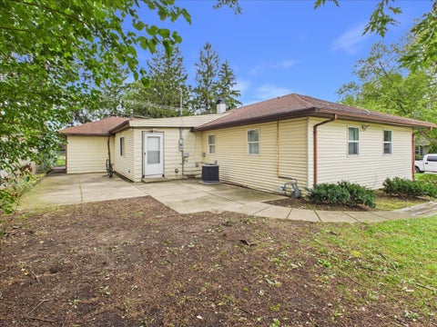 Tiny photo for 121 Fairway Road, Carpentersville, IL 60110 (MLS # 12770469)