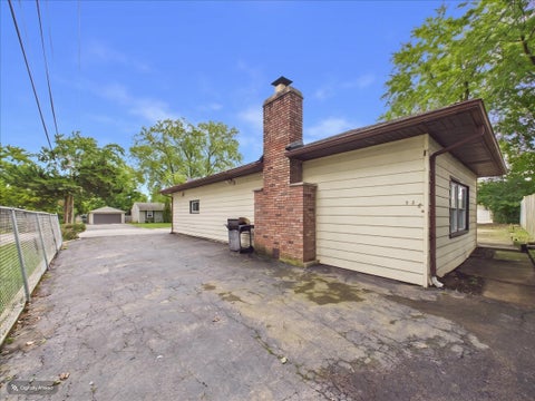 Tiny photo for 121 Fairway Road, Carpentersville, IL 60110 (MLS # 12770469)