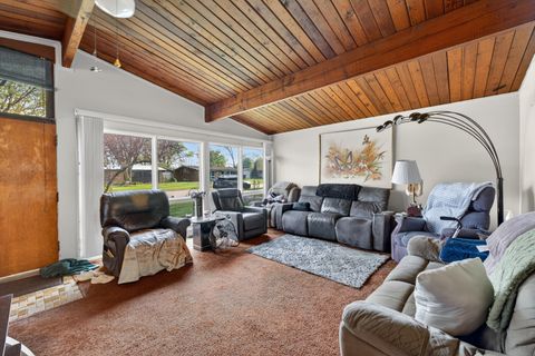 Tiny photo for 308 W Natoma Avenue, Addison, IL 60101 (MLS # 12624766)