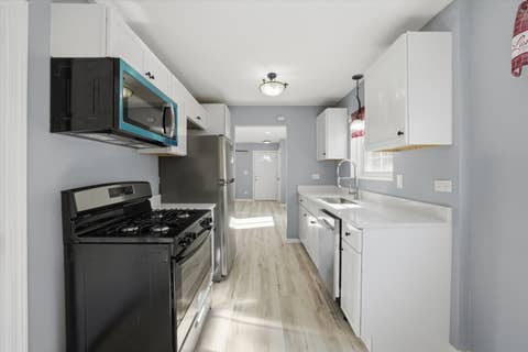 Tiny photo for 1148 W 115th Street, Chicago, IL 60643 (MLS # 12739768)