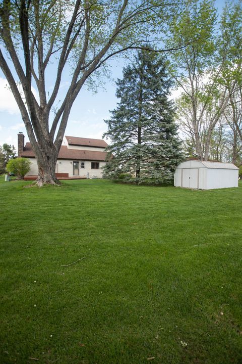 Tiny photo for 803 Greenridge Drive, Sterling, IL 61081 (MLS # 12623934)