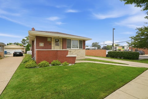 Tiny photo for 9429 Major Avenue, Oak Lawn, IL 60453 (MLS # 12779554)