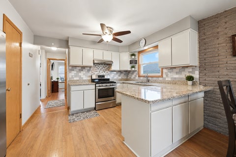 Tiny photo for 9429 Major Avenue, Oak Lawn, IL 60453 (MLS # 12779554)