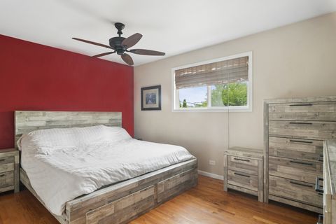 Tiny photo for 117 S EVERGREEN Avenue, Addison, IL 60101 (MLS # 12703940)