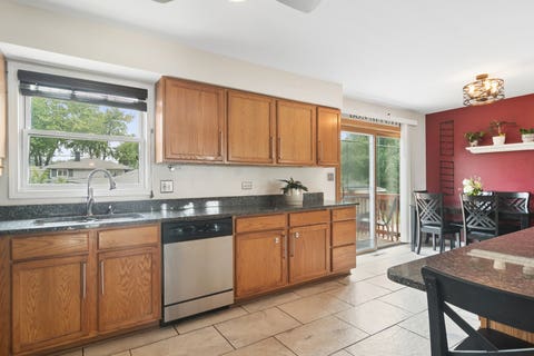 Tiny photo for 117 S EVERGREEN Avenue, Addison, IL 60101 (MLS # 12703940)