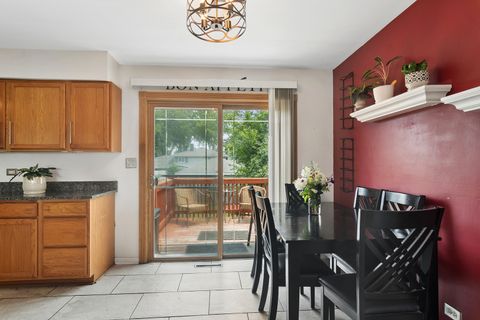 Tiny photo for 117 S EVERGREEN Avenue, Addison, IL 60101 (MLS # 12703940)