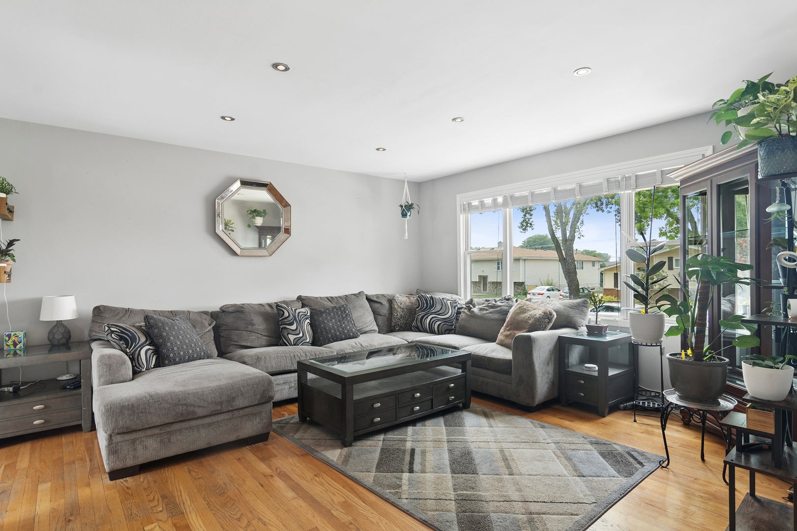 117 S EVERGREEN Avenue