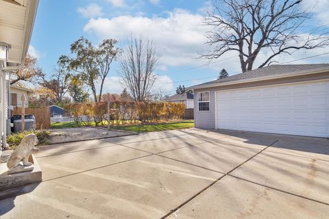 Tiny photo for 526 S Benton Street, Palatine, IL 60067 (MLS # 12531935)