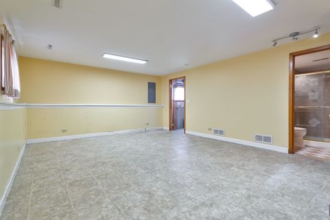 Tiny photo for 526 S Benton Street, Palatine, IL 60067 (MLS # 12531935)