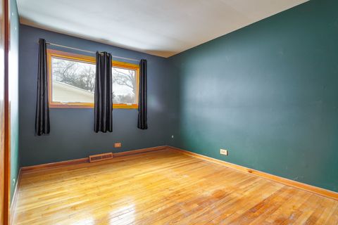 Tiny photo for 526 S Benton Street, Palatine, IL 60067 (MLS # 12531935)