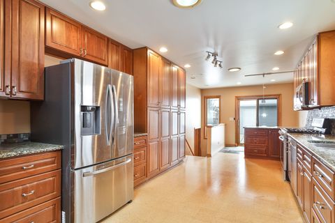 Tiny photo for 526 S Benton Street, Palatine, IL 60067 (MLS # 12531935)