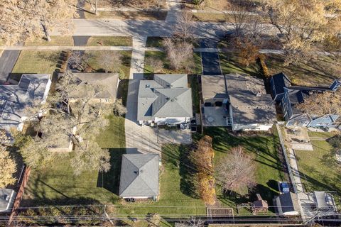 Tiny photo for 526 S Benton Street, Palatine, IL 60067 (MLS # 12531935)