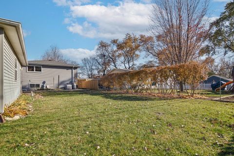 Tiny photo for 526 S Benton Street, Palatine, IL 60067 (MLS # 12531935)
