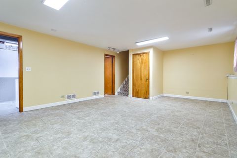 Tiny photo for 526 S Benton Street, Palatine, IL 60067 (MLS # 12531935)