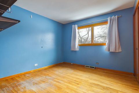 Tiny photo for 526 S Benton Street, Palatine, IL 60067 (MLS # 12531935)