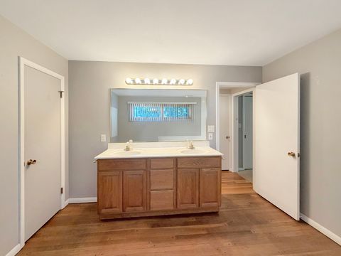 Tiny photo for 1318 Ridgefield Road, Freeport, IL 61032 (MLS # 12597032)