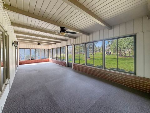 Tiny photo for 1318 Ridgefield Road, Freeport, IL 61032 (MLS # 12597032)
