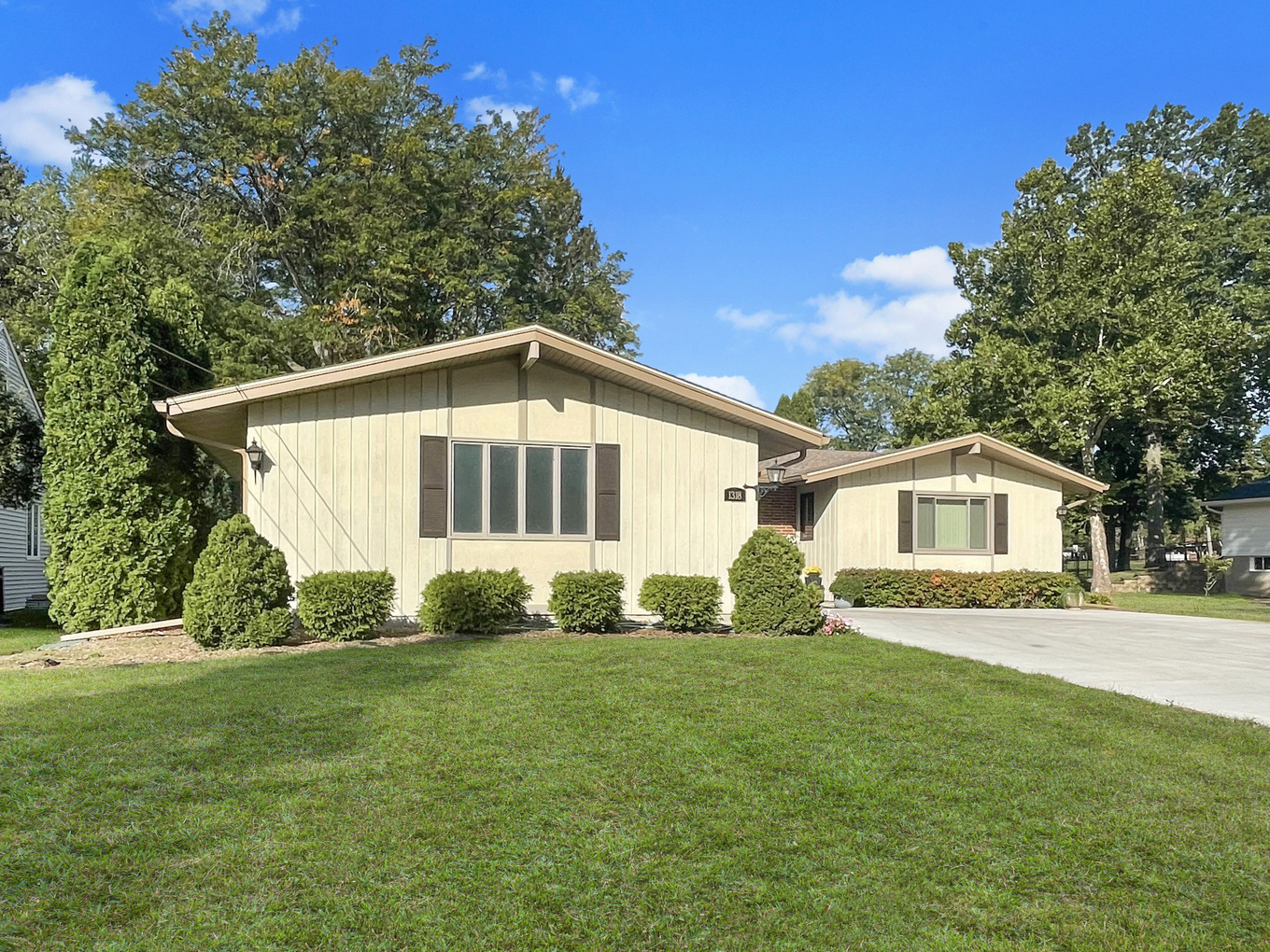 1318 Ridgefield Road