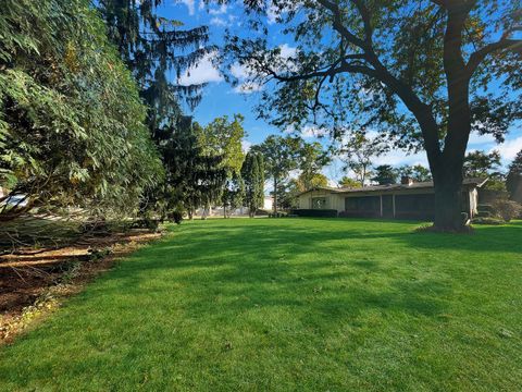 Tiny photo for 1318 Ridgefield Road, Freeport, IL 61032 (MLS # 12597032)
