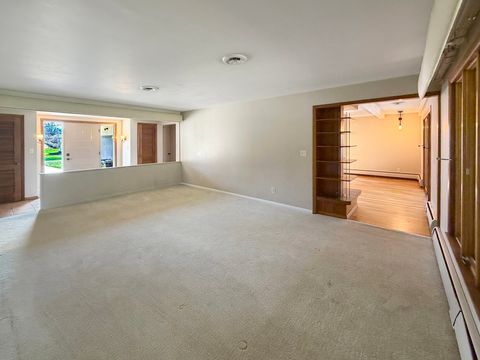 Tiny photo for 1318 Ridgefield Road, Freeport, IL 61032 (MLS # 12597032)