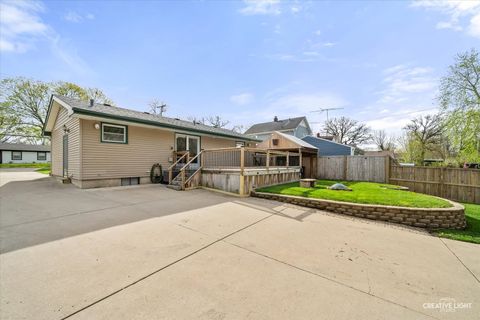 Tiny photo for 1117 Douglas Avenue, Aurora, IL 60505 (MLS # 12611926)