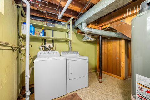 Tiny photo for 1117 Douglas Avenue, Aurora, IL 60505 (MLS # 12611926)