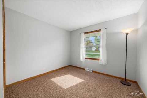Tiny photo for 1117 Douglas Avenue, Aurora, IL 60505 (MLS # 12611926)