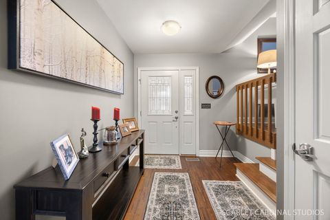 Tiny photo for 525 Chester Court W, Aurora, IL 60504 (MLS # 12584977)