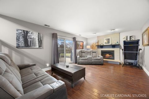 Tiny photo for 525 Chester Court W, Aurora, IL 60504 (MLS # 12584977)