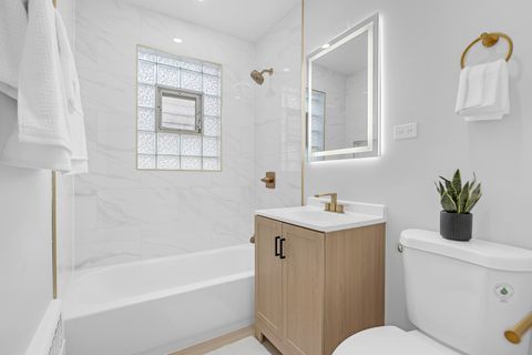 Tiny photo for 2712 W Balmoral Avenue #2E, Chicago, IL 60625 (MLS # 12513839)