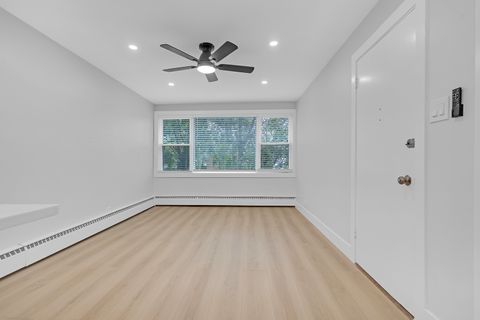 Tiny photo for 2712 W Balmoral Avenue #2E, Chicago, IL 60625 (MLS # 12513839)